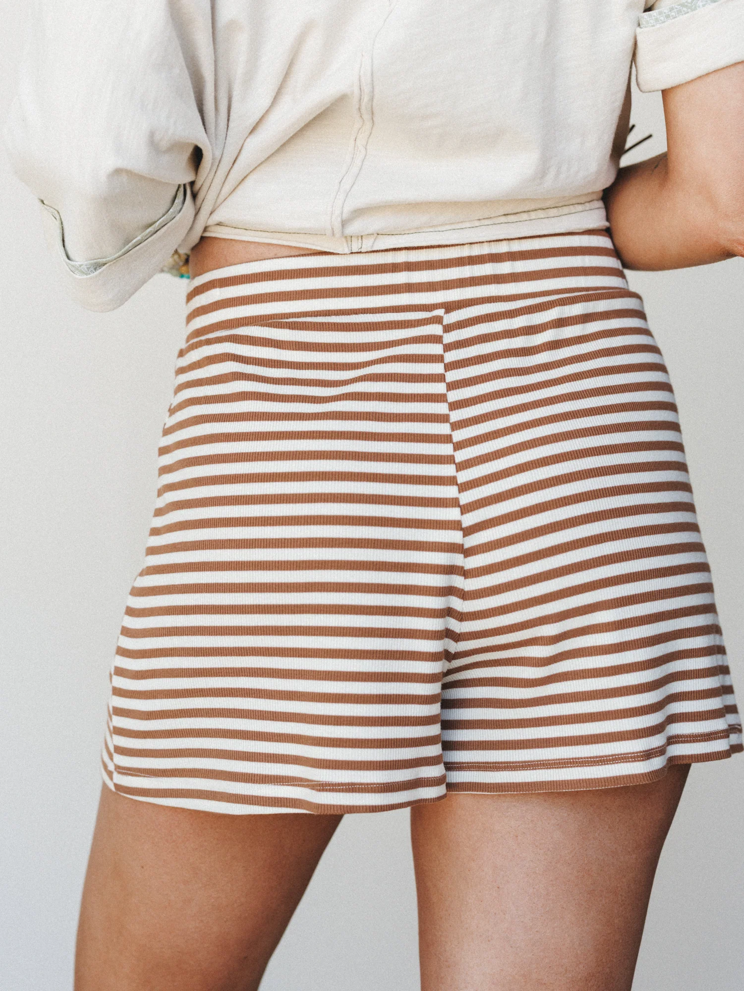 Trailer Blazer Shorts - Camel - Image 3