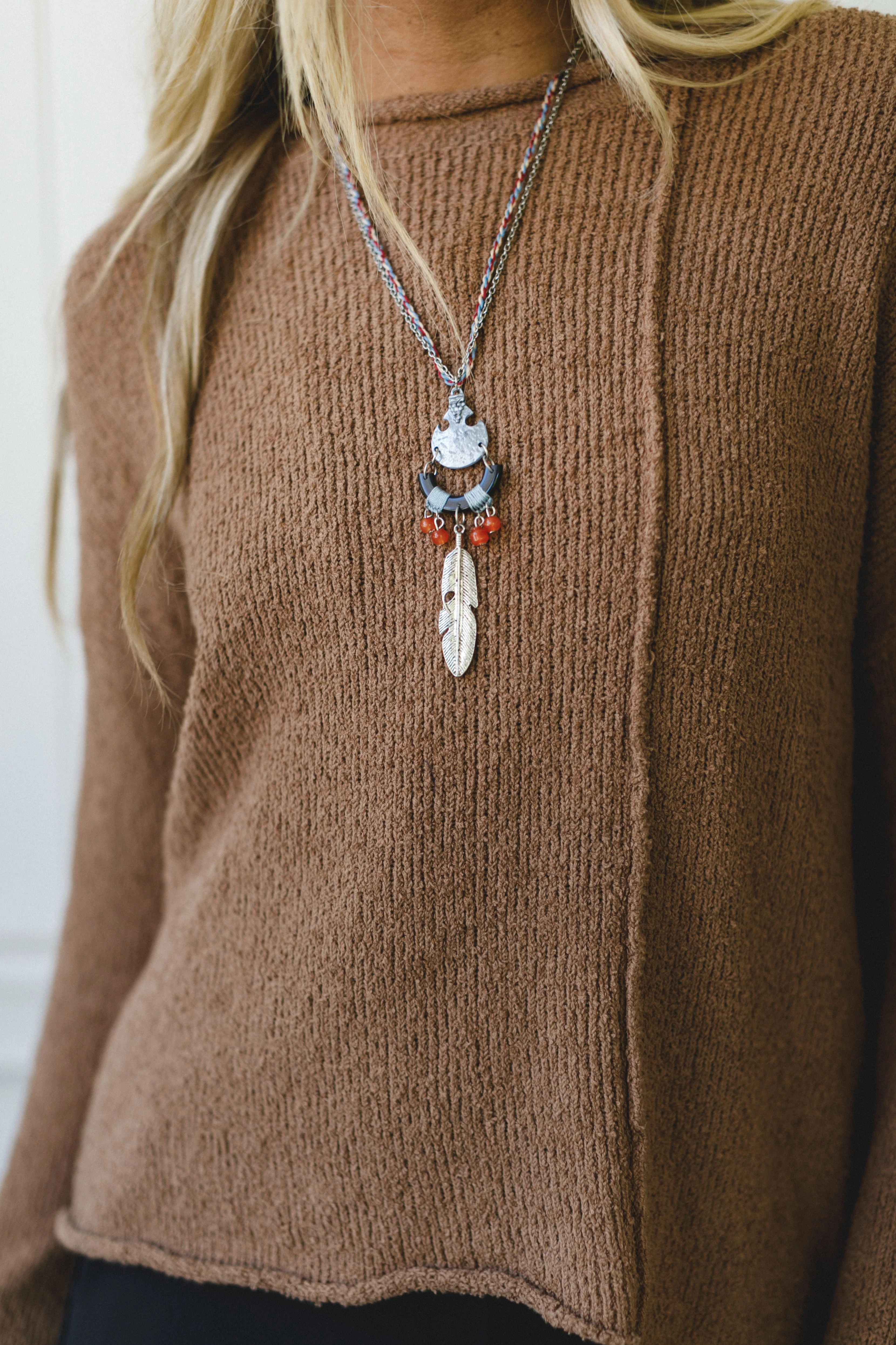 Vintage Feather Pendant Necklace - Silver - Image 3