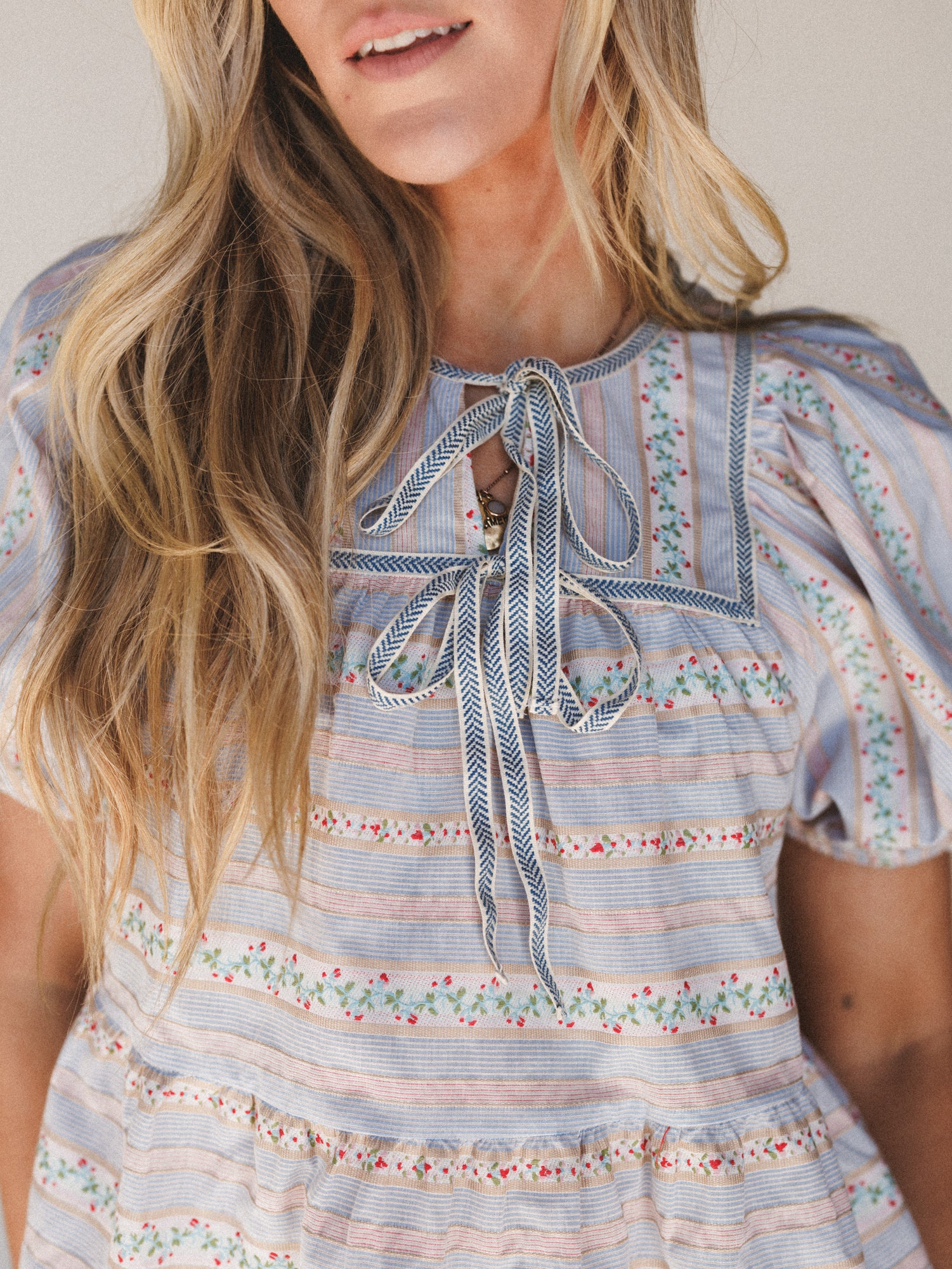 Vintage Lily Balloon Sleeve Blouse - Light Blue - Image 3