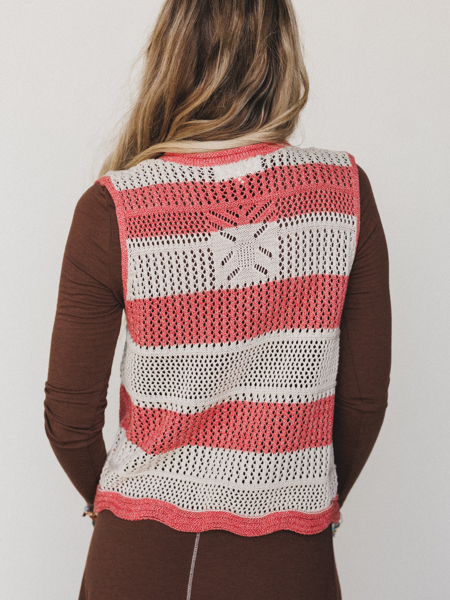 Wave Line Knit Vest - Coral Red - Image 4