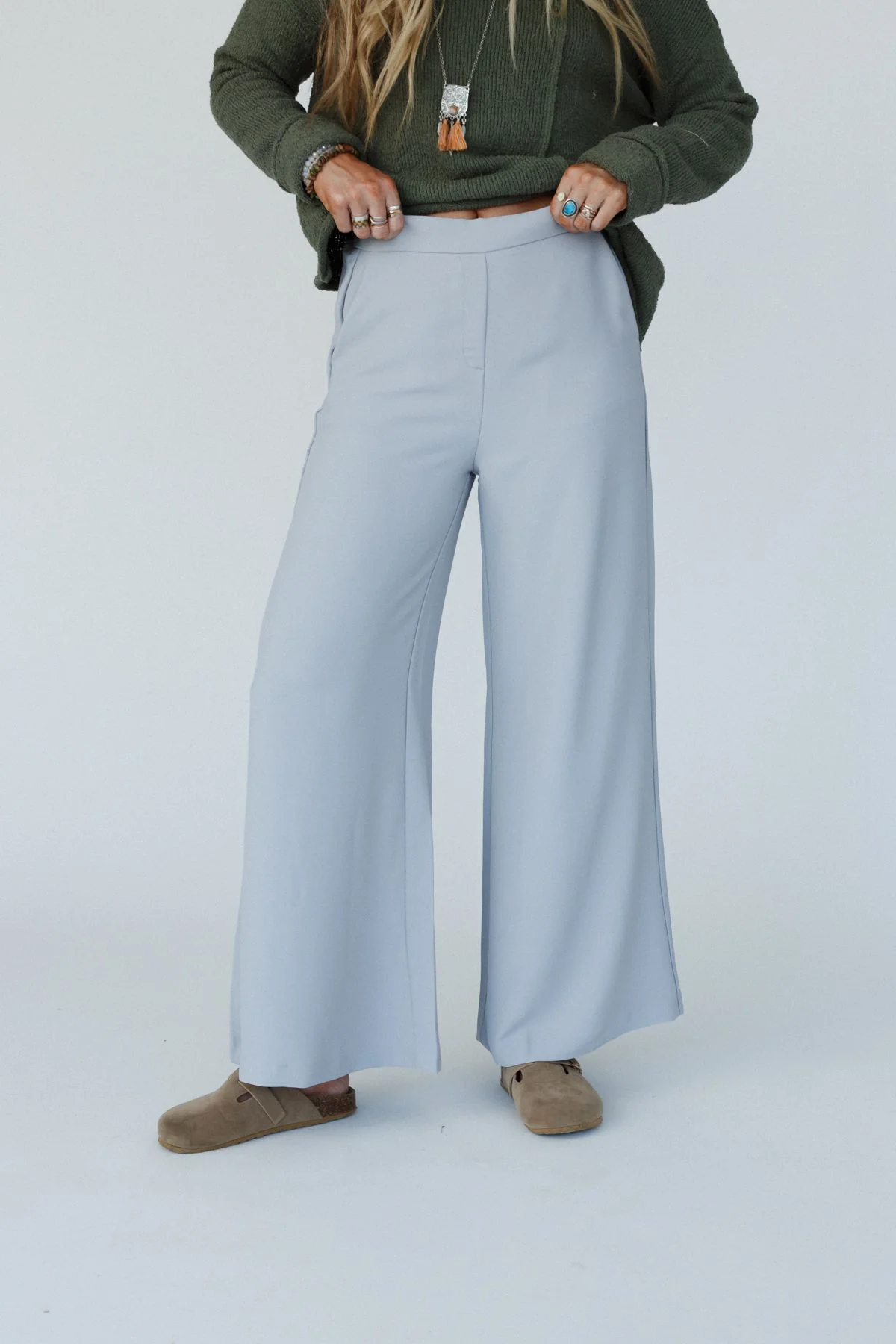 World Traveler Wide Leg Pant - Light Gray - Image 3